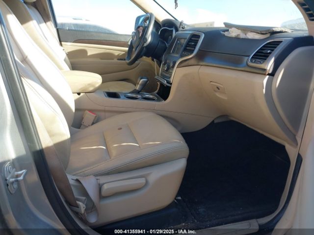 1C4RJEAG9JC126080 Jeep Grand Cherokee Laredo E 4x2