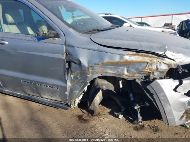 1C4RJEAG9JC126080 Jeep Grand Cherokee Laredo E 4x2