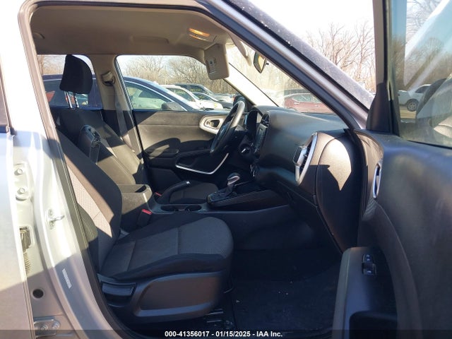 KIA SOUL LX 2020 KNDJ23AU7L7043392 Image 5