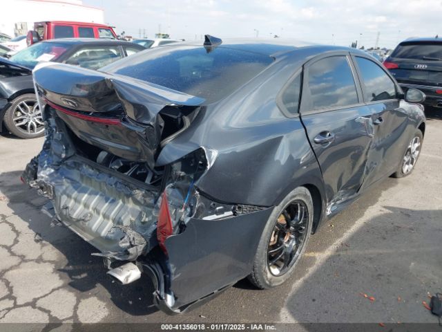 3KPF24AD7KE138688 KIA Forte Lxs