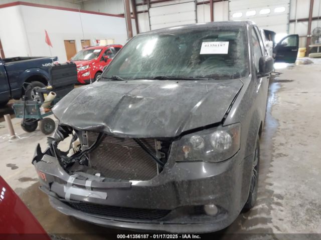 2C4RDGEG0JR179612 Dodge Grand Caravan Gt