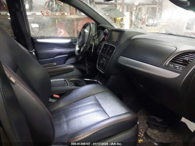 2C4RDGEG0JR179612 Dodge Grand Caravan Gt