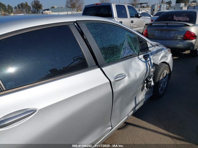 Chevrolet Cruze Ls Auto 2018 1G1BC5SM5J7234844 Image 18