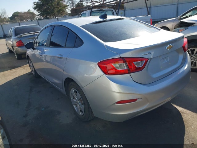 Chevrolet Cruze Ls Auto 2018 1G1BC5SM5J7234844 Image 3