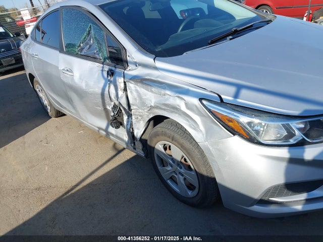Chevrolet Cruze Ls Auto 2018 1G1BC5SM5J7234844 Image 6