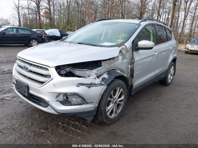 1FMCU9GD1HUA97921 Ford ESCAPE SE