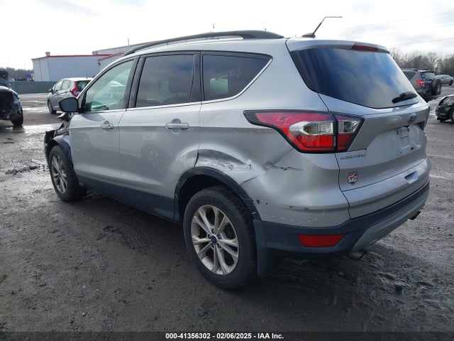 1FMCU9GD1HUA97921 Ford ESCAPE SE