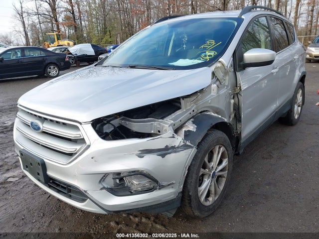 1FMCU9GD1HUA97921 Ford ESCAPE SE