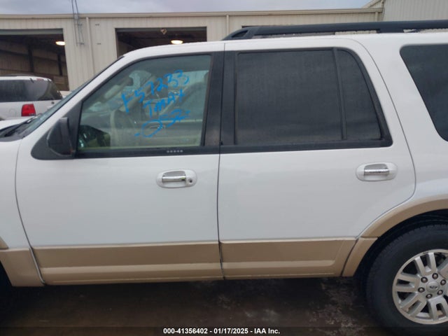 Продажа на аукционе авто 2011 Ford Expedition Xlt, vin: 1FMJU1J58BEF57233, номер лота: 41356402