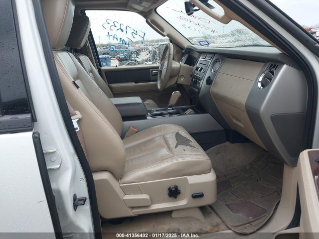 Продажа на аукционе авто 2011 Ford Expedition Xlt, vin: 1FMJU1J58BEF57233, номер лота: 41356402