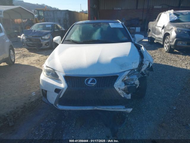 JTHKD5BH0F2240478 Lexus CT 200H