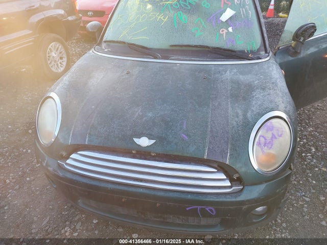 2007 MINI COOPER WMWMF33557TT52375 Photo 9