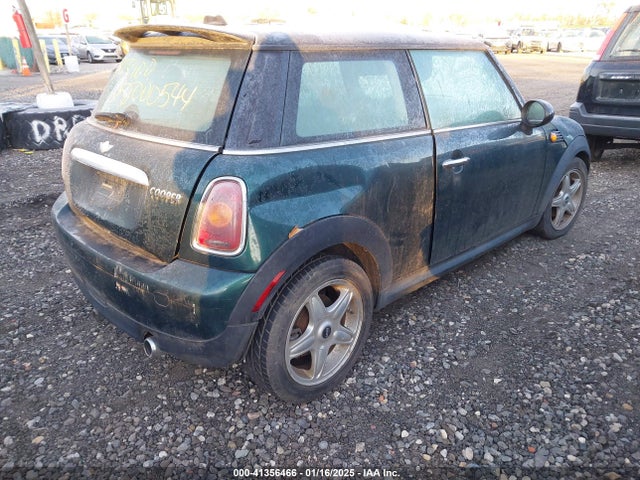 2007 MINI COOPER WMWMF33557TT52375 Photo 3