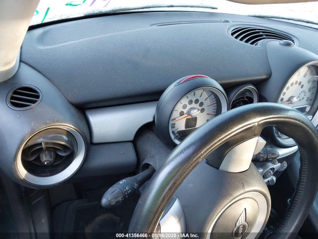 2007 MINI COOPER WMWMF33557TT52375 Photo 6