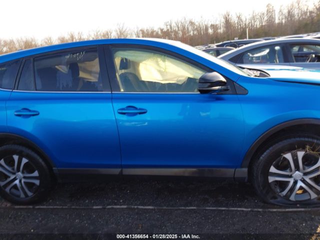 JTMBFREV5JJ737268 Toyota RAV4 LE
