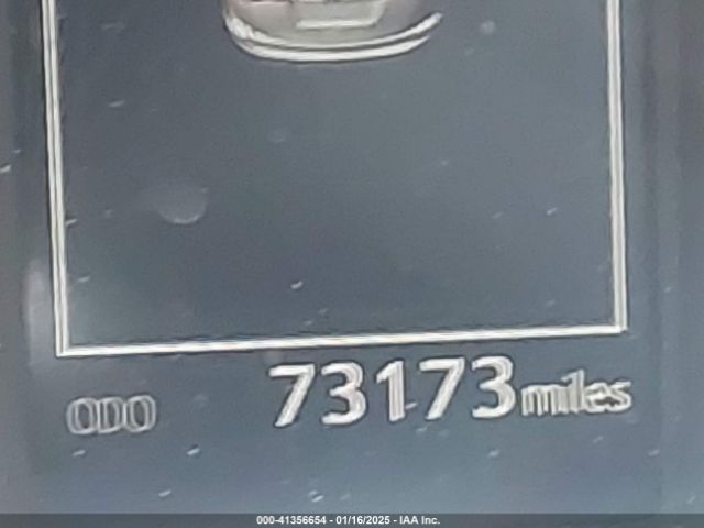 JTMBFREV5JJ737268 Toyota RAV4 LE