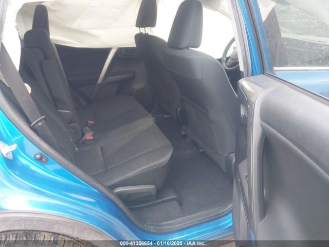 JTMBFREV5JJ737268 Toyota RAV4 LE
