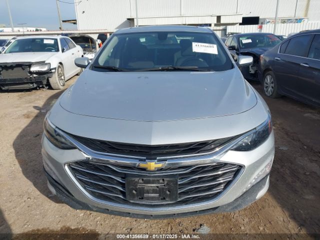 1G1ZD5ST1NF143827 Chevrolet Malibu Fwd Lt