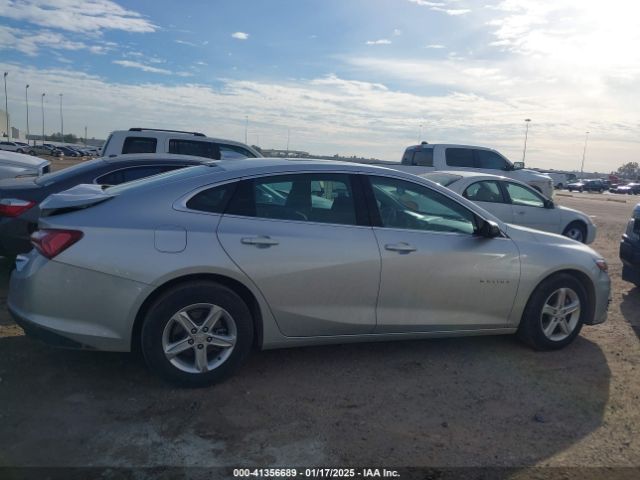 1G1ZD5ST1NF143827 Chevrolet Malibu Fwd Lt