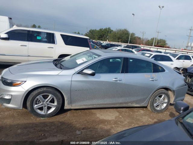 1G1ZD5ST1NF143827 Chevrolet Malibu Fwd Lt