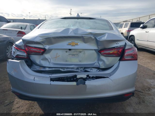 1G1ZD5ST1NF143827 Chevrolet Malibu Fwd Lt