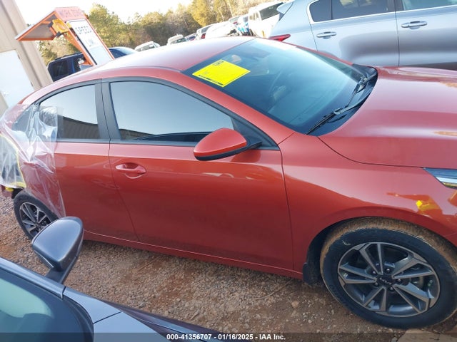 3KPF24ADXPE623513 KIA Forte Lxs