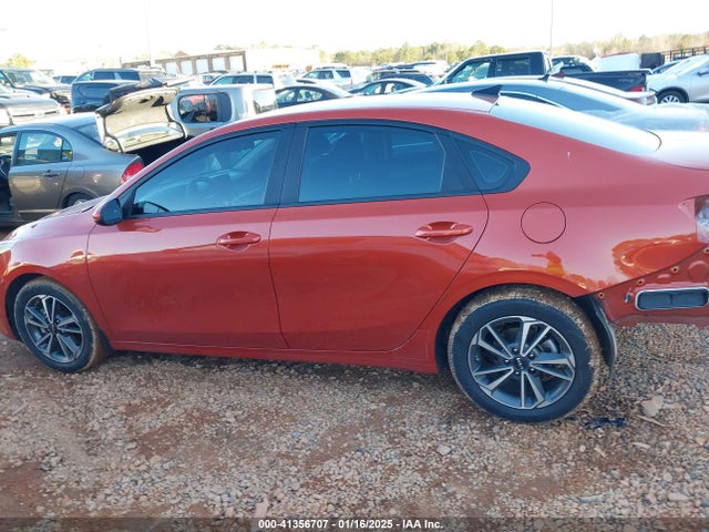 3KPF24ADXPE623513 KIA Forte Lxs