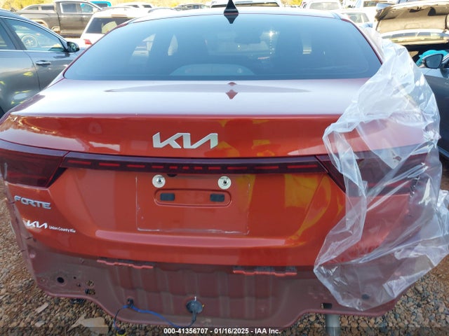 3KPF24ADXPE623513 KIA Forte Lxs