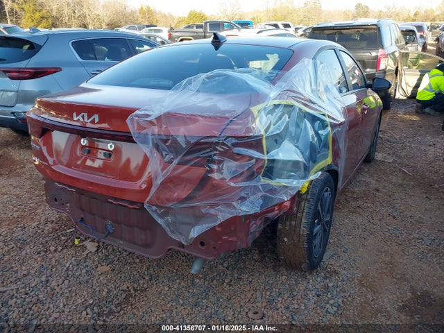 3KPF24ADXPE623513 KIA Forte Lxs