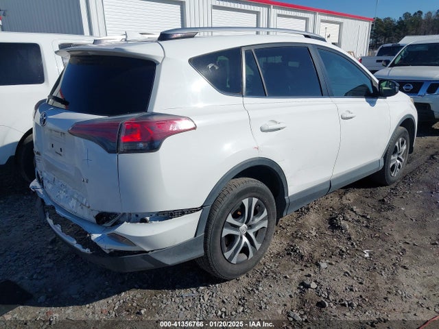 JTMZFREV6GD085086 Toyota RAV4 LE