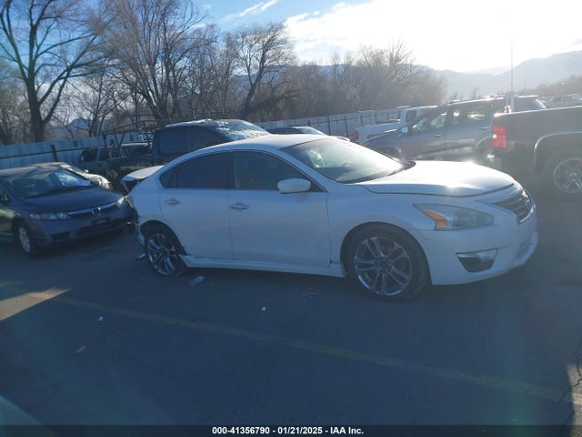 Nissan Altima 2.5 S 2014 1N4AL3APXEC175635 Image 12