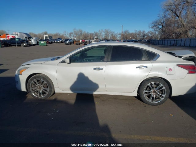 Nissan Altima 2.5 S 2014 1N4AL3APXEC175635 Image 13