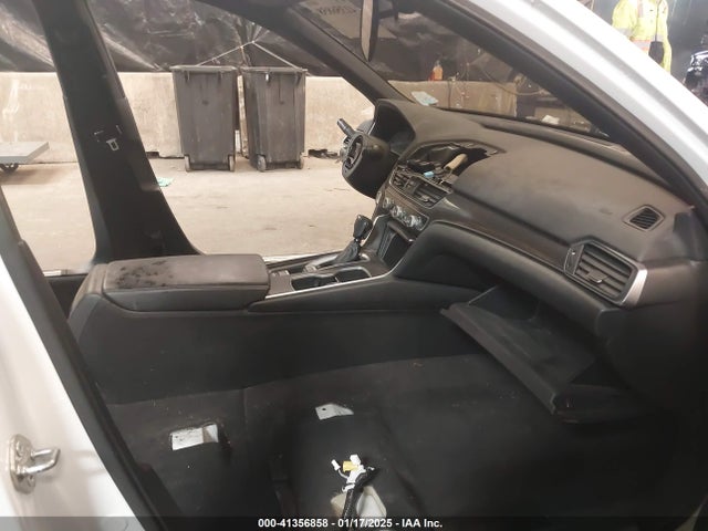 1HGCV1F3XJA002051 Honda Accord Sport