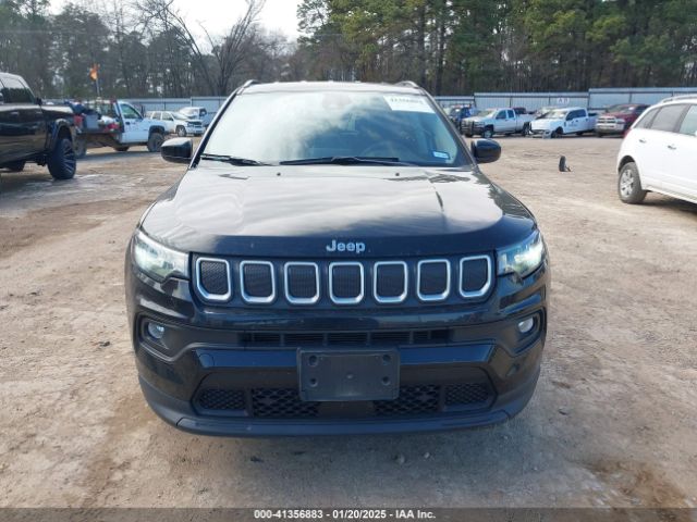 3C4NJCBB3NT138161 Jeep Compass Latitude Fwd