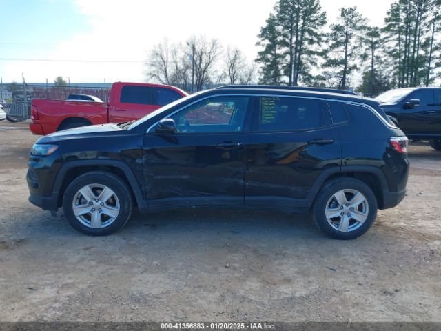 3C4NJCBB3NT138161 Jeep Compass Latitude Fwd
