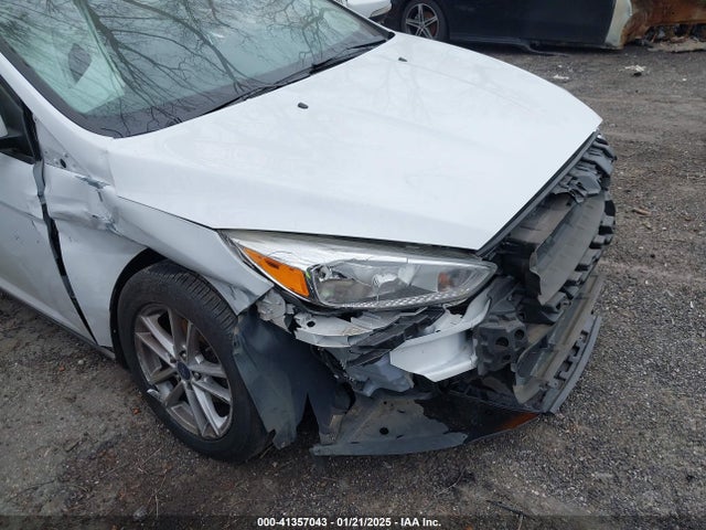 Ford FOCUS SE 2016 1FADP3K20GL345461 Image 12