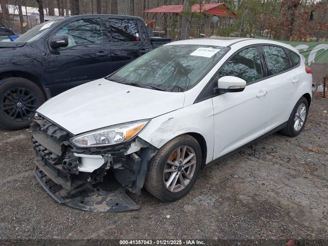 Ford FOCUS SE 2016 1FADP3K20GL345461 Image 2