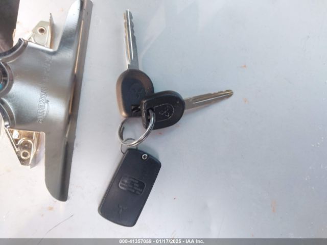 2000 MITSUBISHI GALANT 4A3AA46G1YE094351 Photo 10