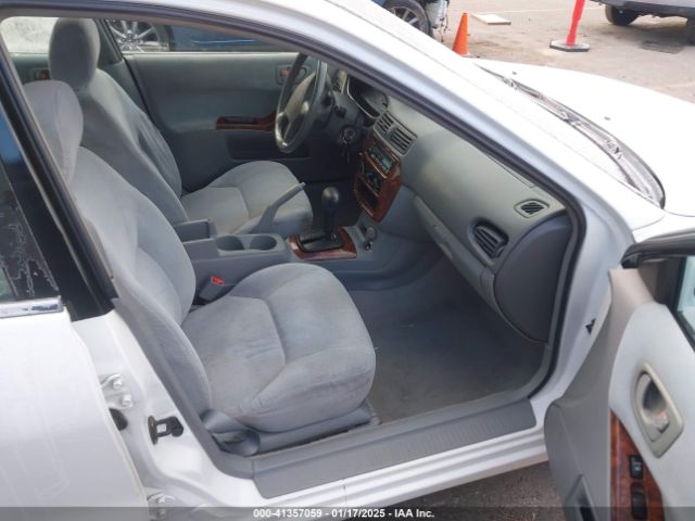 2000 MITSUBISHI GALANT 4A3AA46G1YE094351 Photo 4