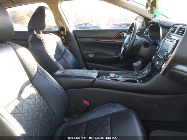 1N4AA6AP7GC395972 Nissan Maxima 3.5 Platinum