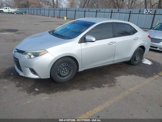 Toyota COROLLA LE 2016 5YFBURHE6GP415986 Image 2