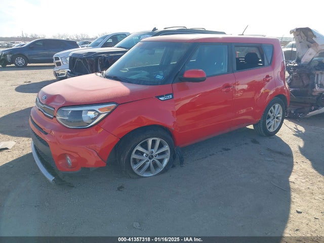 KIA SOUL + 2018 KNDJP3A55J7608245 Image 2