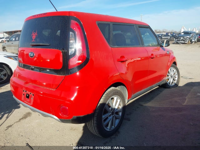 KIA SOUL + 2018 KNDJP3A55J7608245 Image 4