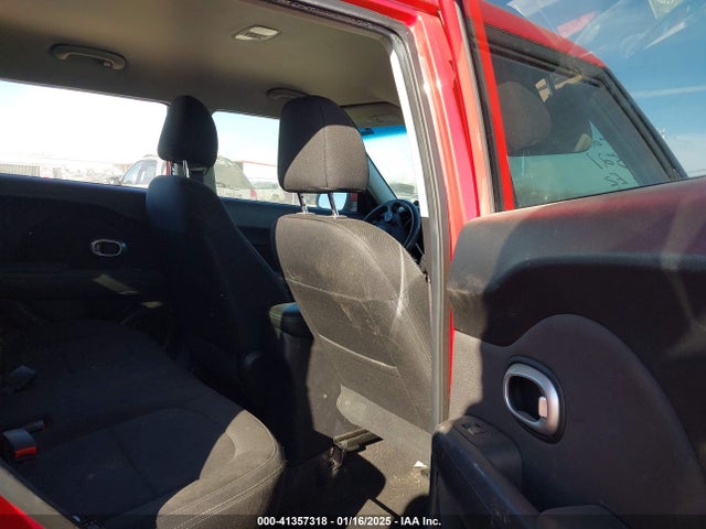KIA SOUL + 2018 KNDJP3A55J7608245 Image 8