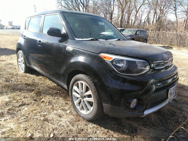 KIA SOUL + 2018 KNDJP3A52J7530068 Image 1