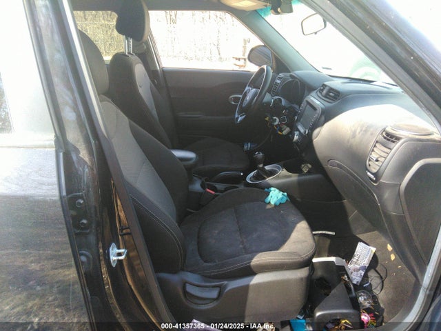KIA SOUL + 2018 KNDJP3A52J7530068 Image 5