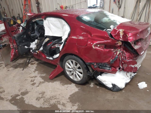 4T1B11HK0JU665147 Toyota CAMRY LE