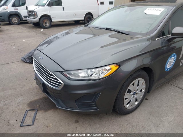 3FA6P0G71KR277158 Ford 2019