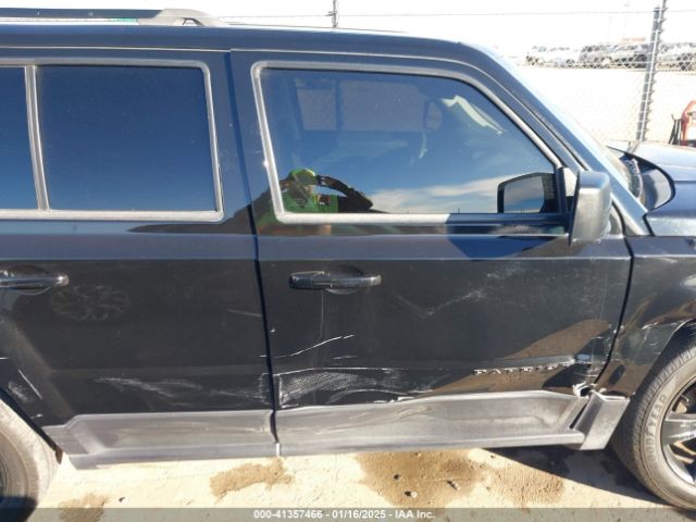 1C4NJPBA9ED803164 Jeep Patriot Altitude