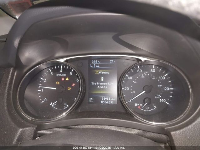 5N1AT2MVXFC865218 Nissan Rogue Sl